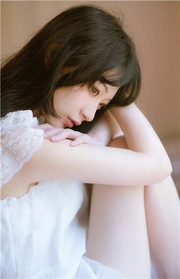 成全视频蕾丝美女免费看版
