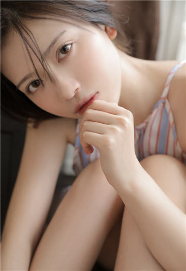 草莓打扑克无码18岁完整版