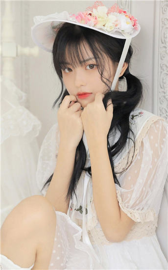 草莓绿巨人影院深夜释放版
